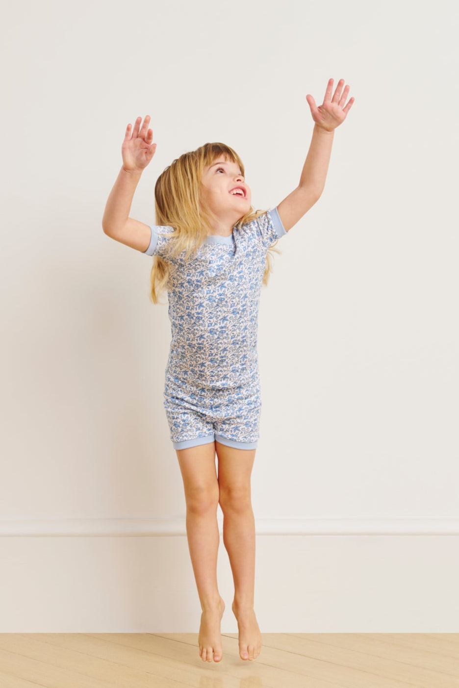Kids Shorts Set in Delft Blue Garden Floral